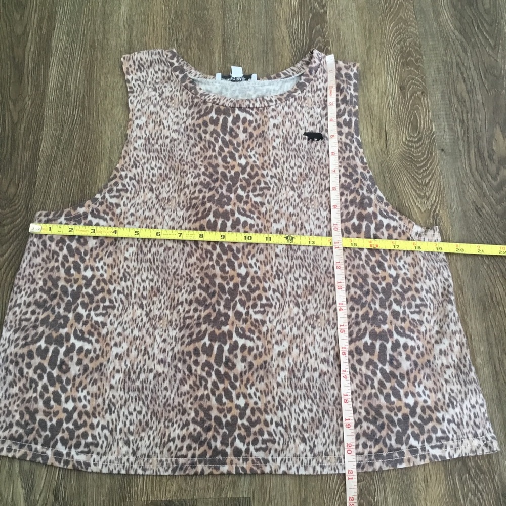 Running Bare Leopard Muscle Tank Top - Picture 5 of 5